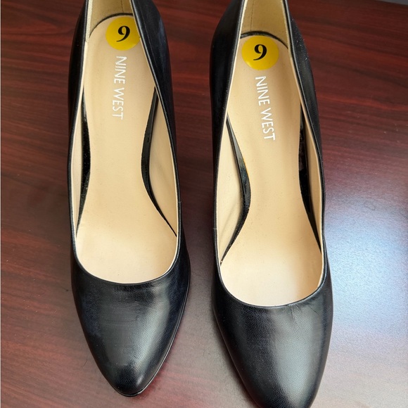Nine West Shoes - Nine West Classic Black Heels